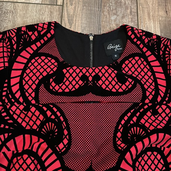 Beige by ECI Flocked Long Sleeve Red Peep Hole Dress with Black Velvet Size 10 - Picture 3 of 5